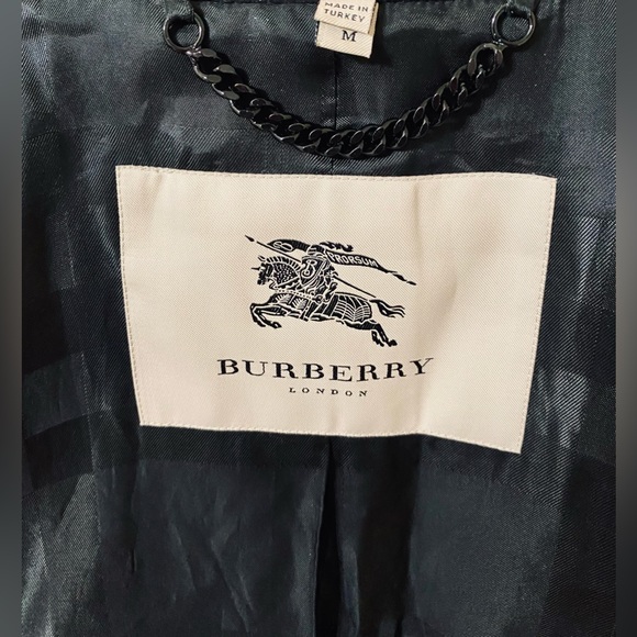 Men’s Burberry Peacoat - Size Medium - Picture 4 of 7